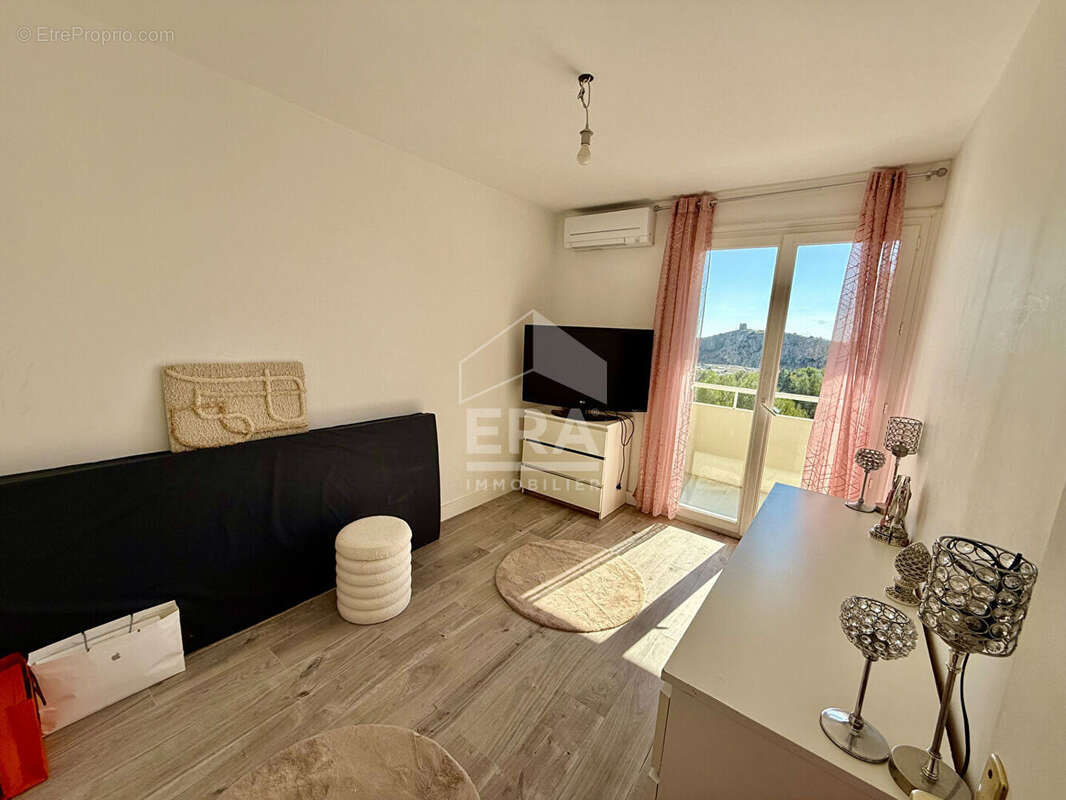 Appartement à SEPTEMES-LES-VALLONS