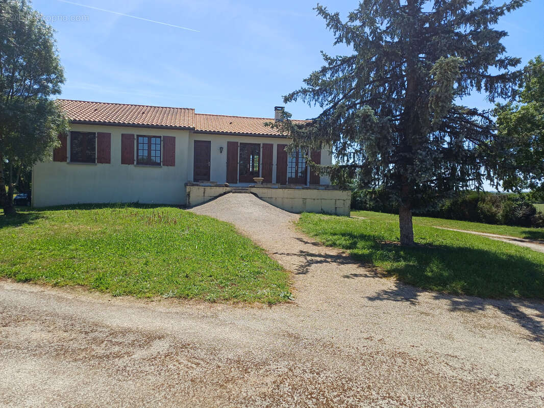 Maison à BARRO