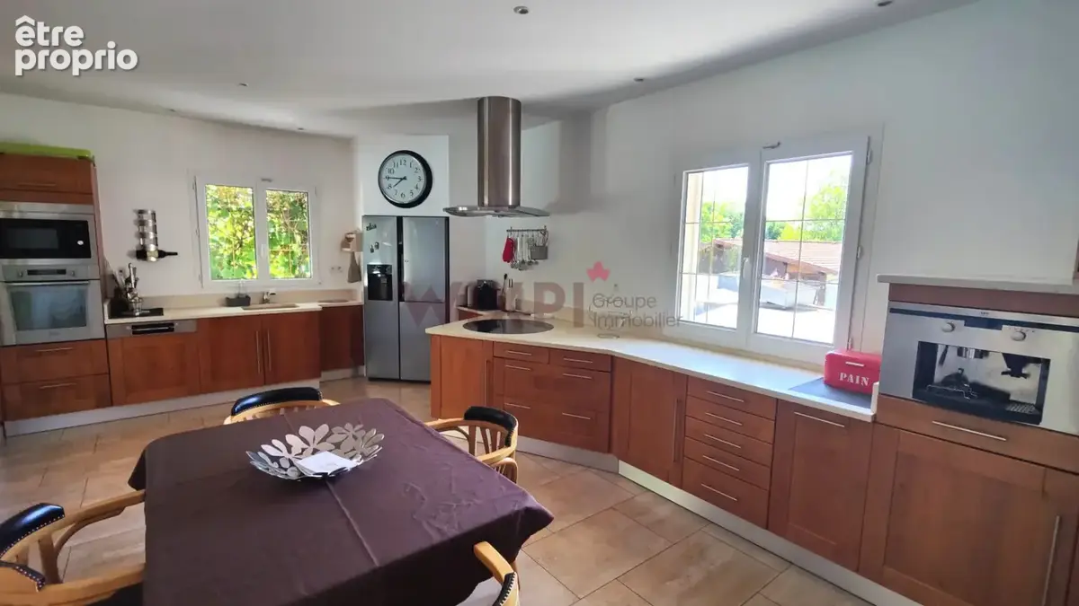 Maison 6 pièces 250 m² - photo 3
