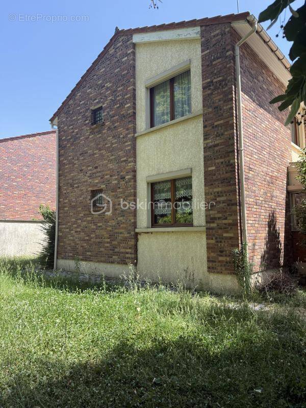 Maison à LIEUSAINT