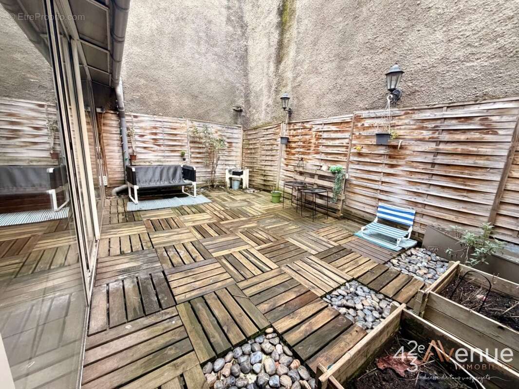 Appartement à SAINT-ETIENNE