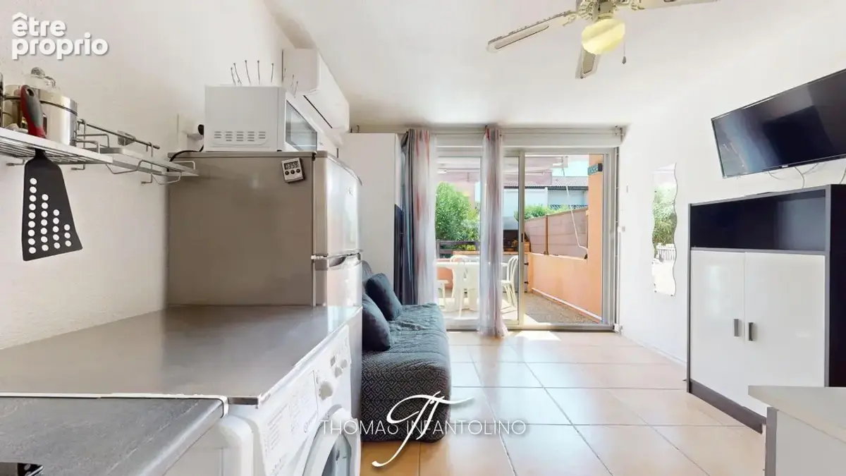 En exclusivite - port la nouvelle - studio entièrement meublé - photo 9