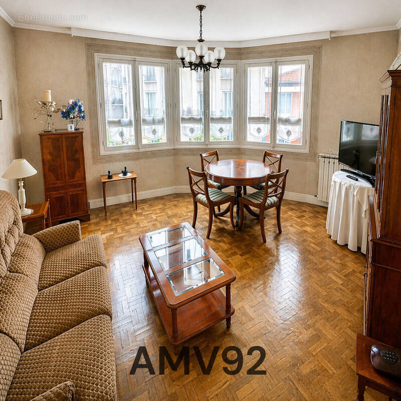 Appartement à LA GARENNE-COLOMBES