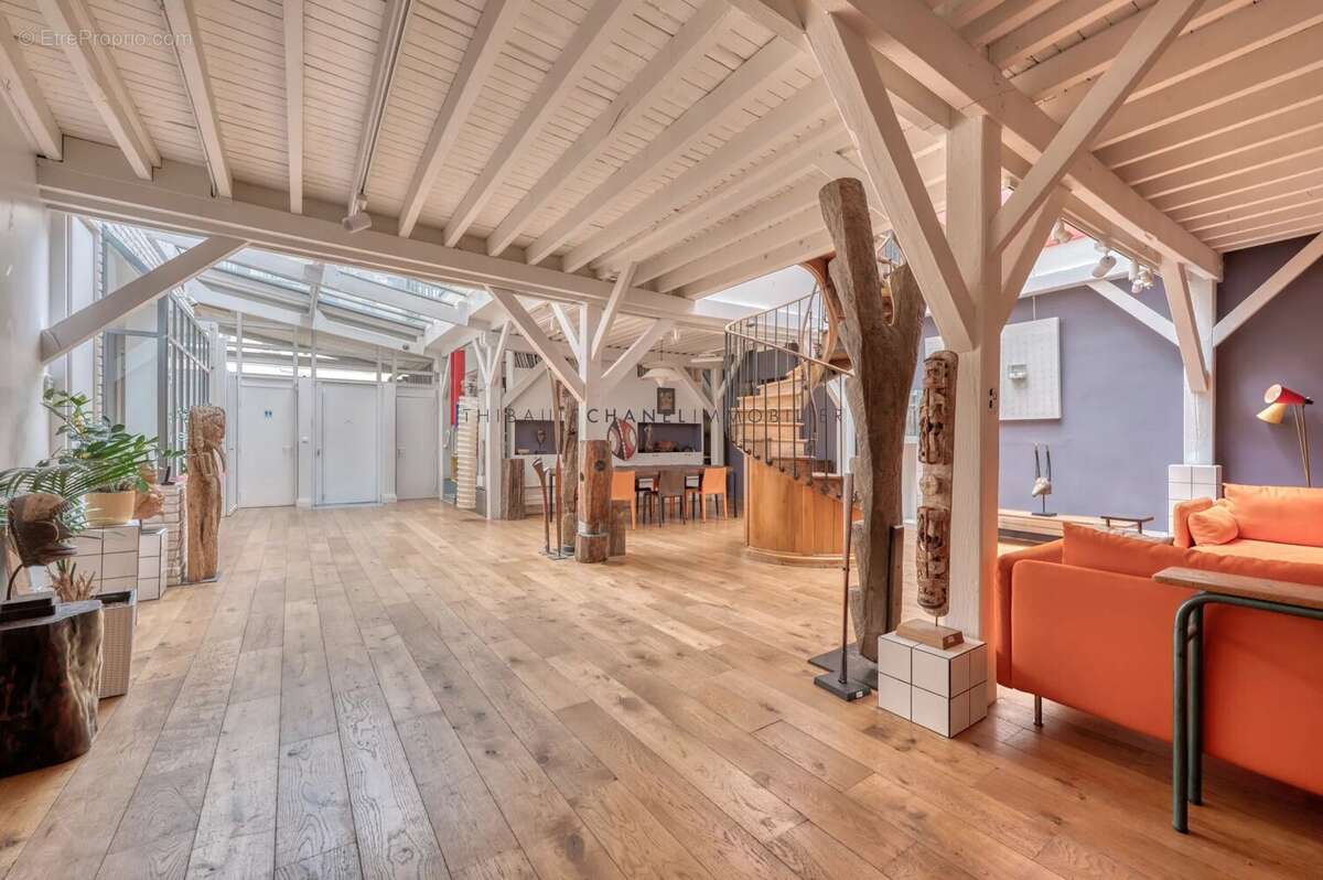 Appartement à PARIS-7E