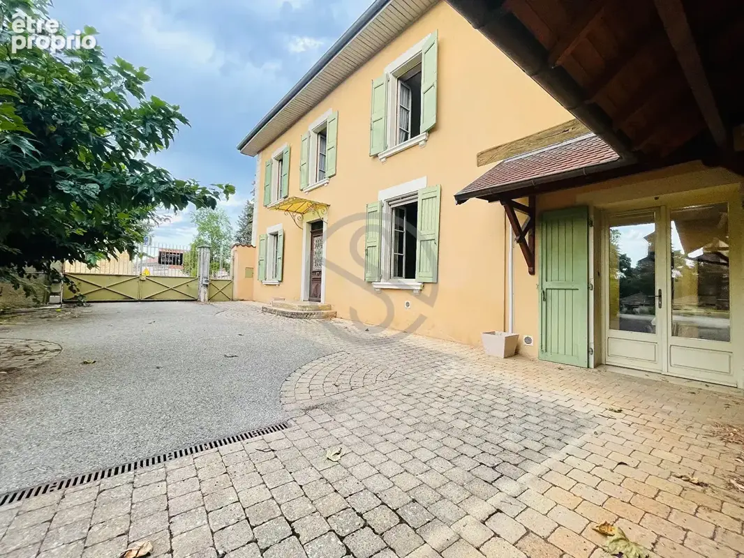 Maison à LA COTE-SAINT-ANDRE