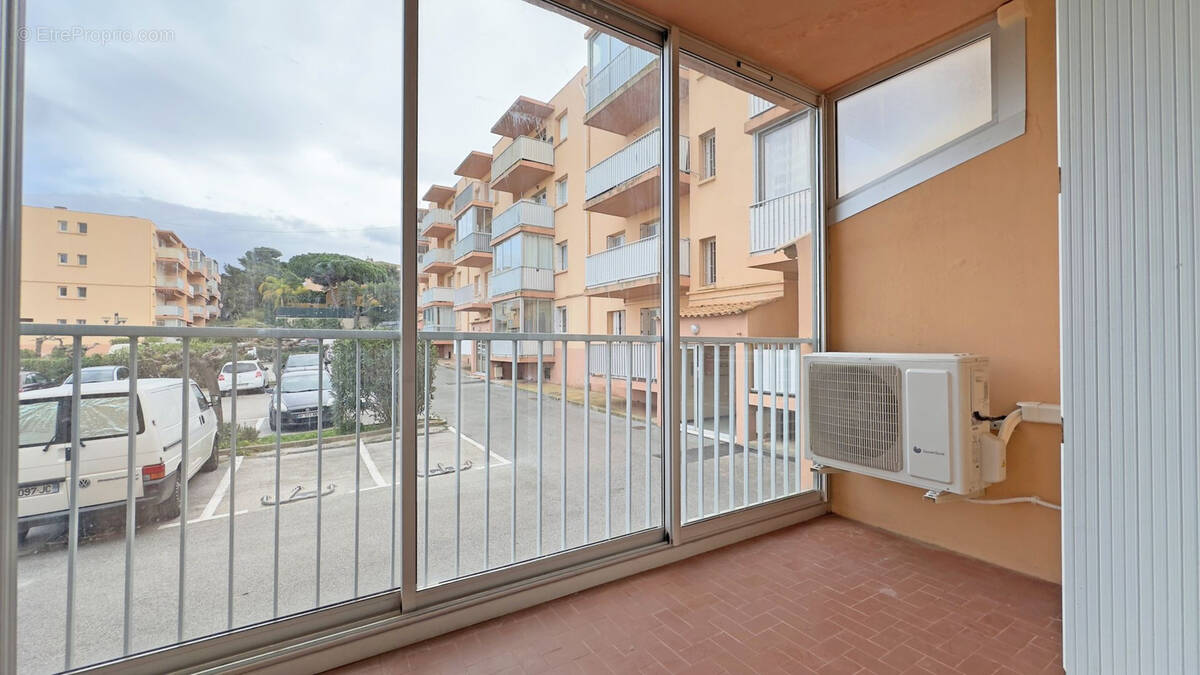Appartement à HYERES