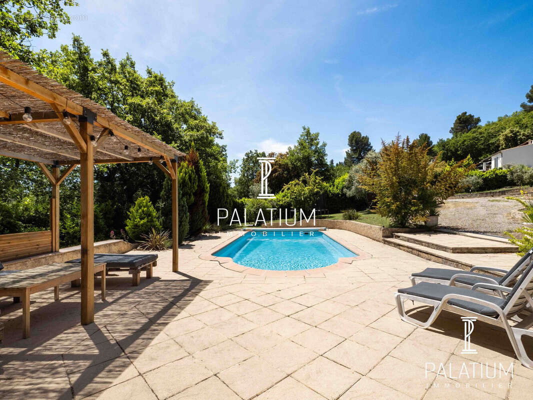 Maison à PIERREVERT