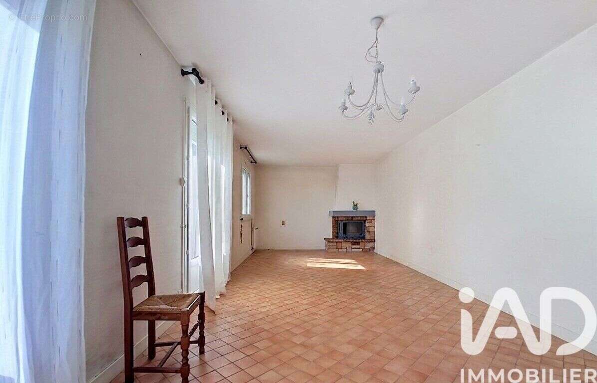 Maison 85 m² à Pleugueneuc  - photo 3