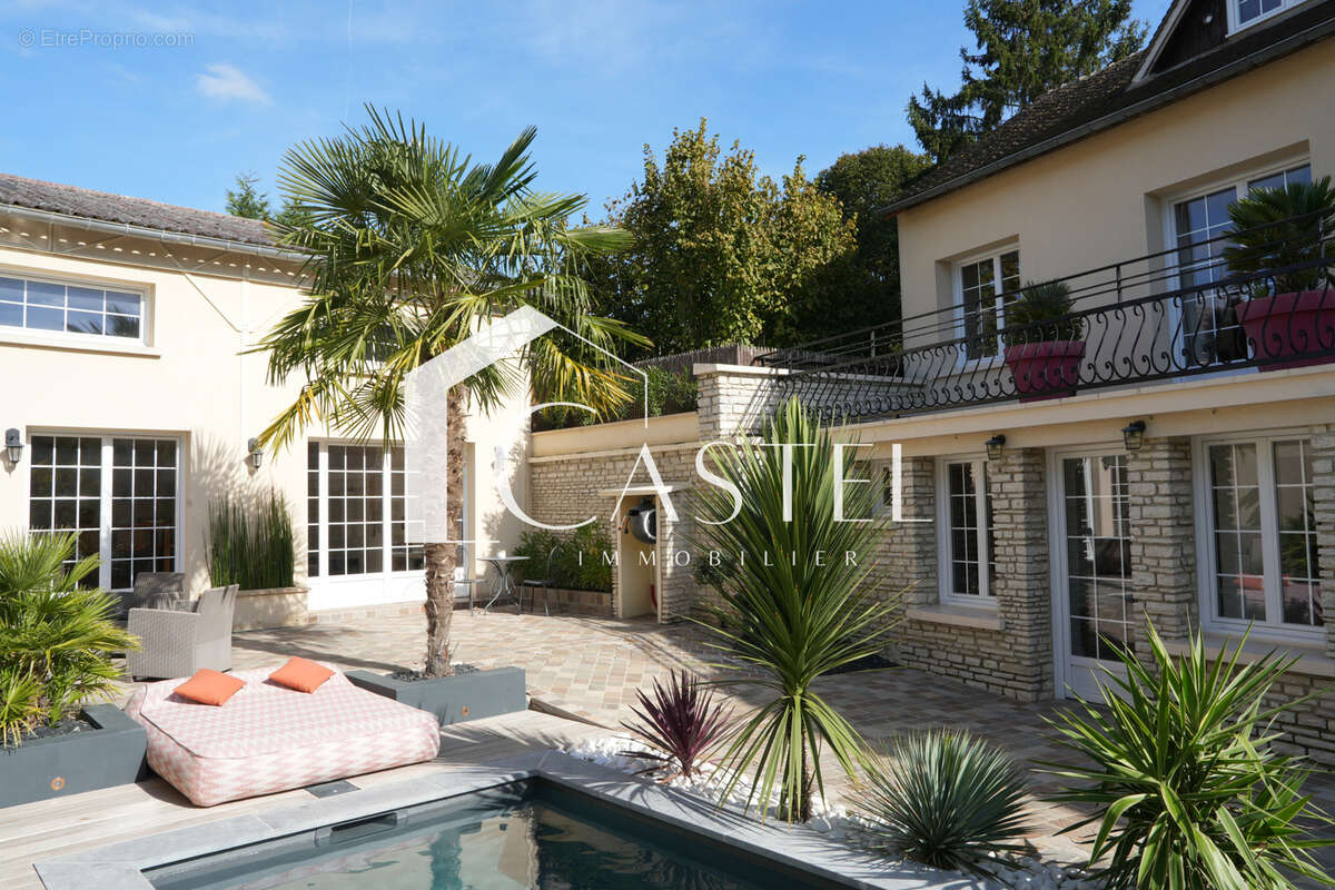 Maison à LES ALLUETS-LE-ROI