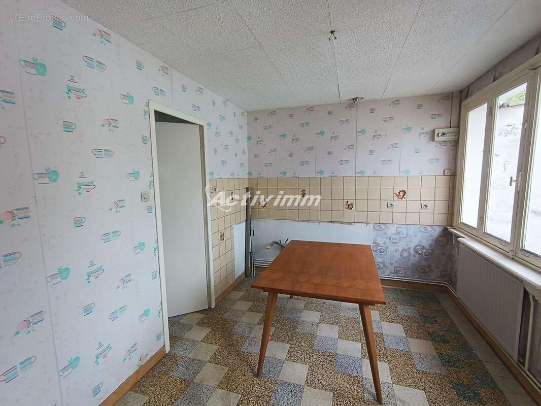 4282 9 - Maison à HESDIN