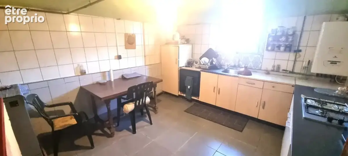 Maison familiale avec beau potentiel - CLASSE D - - photo 10