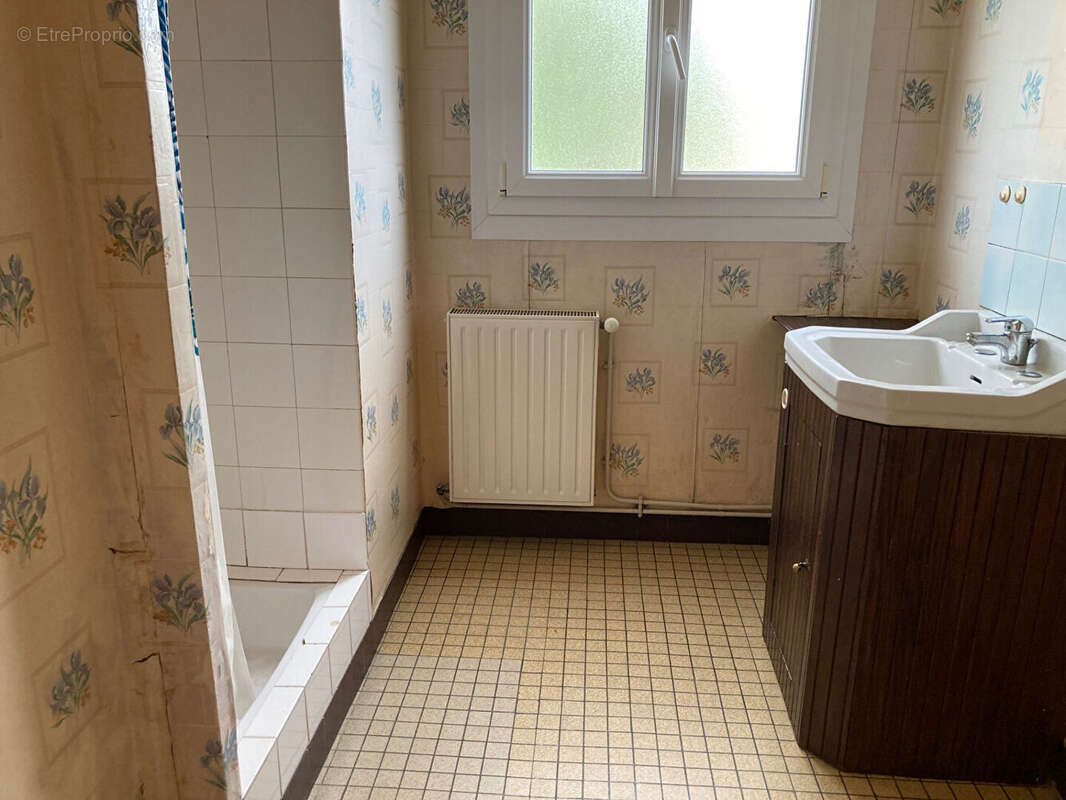 Appartement à CONDE-SUR-NOIREAU