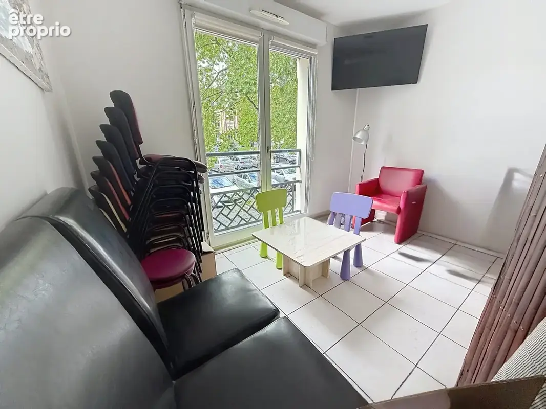 Salle d'attente / Chambre agrandissable