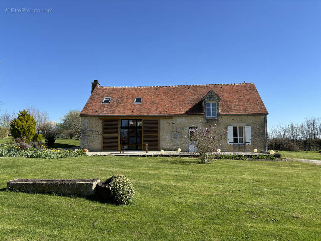 Maison à LE PIN-LA-GARENNE