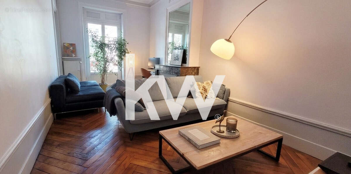 Appartement à SAINT-ETIENNE