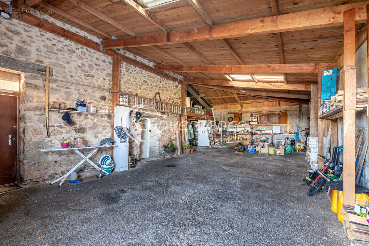 Maison à LA PORCHERIE