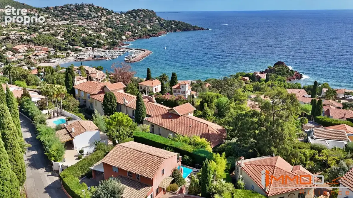 Maison 5 pièces 128 m² à vendre à Theoule-Sur-Mer (06590) - photo 3