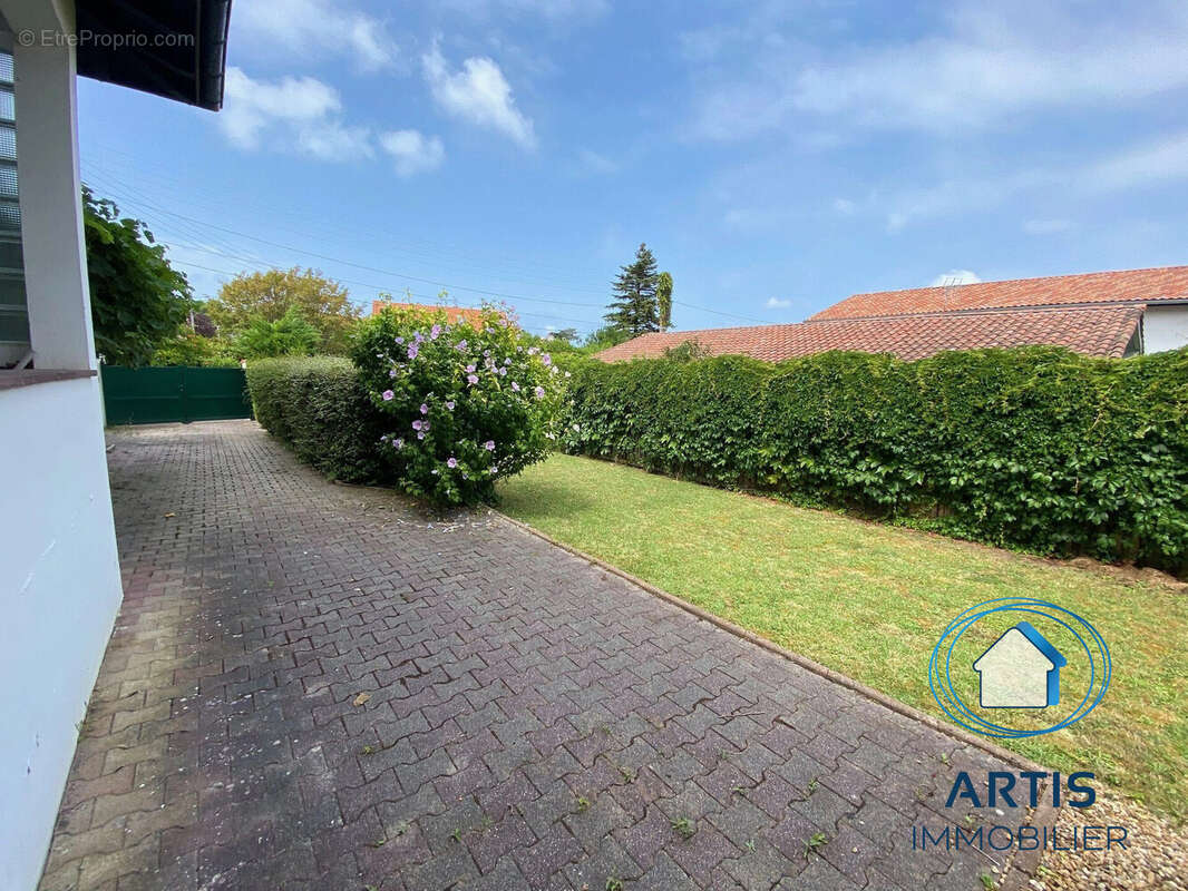 Cour - Appartement à SAINT-JEAN-DE-LUZ
