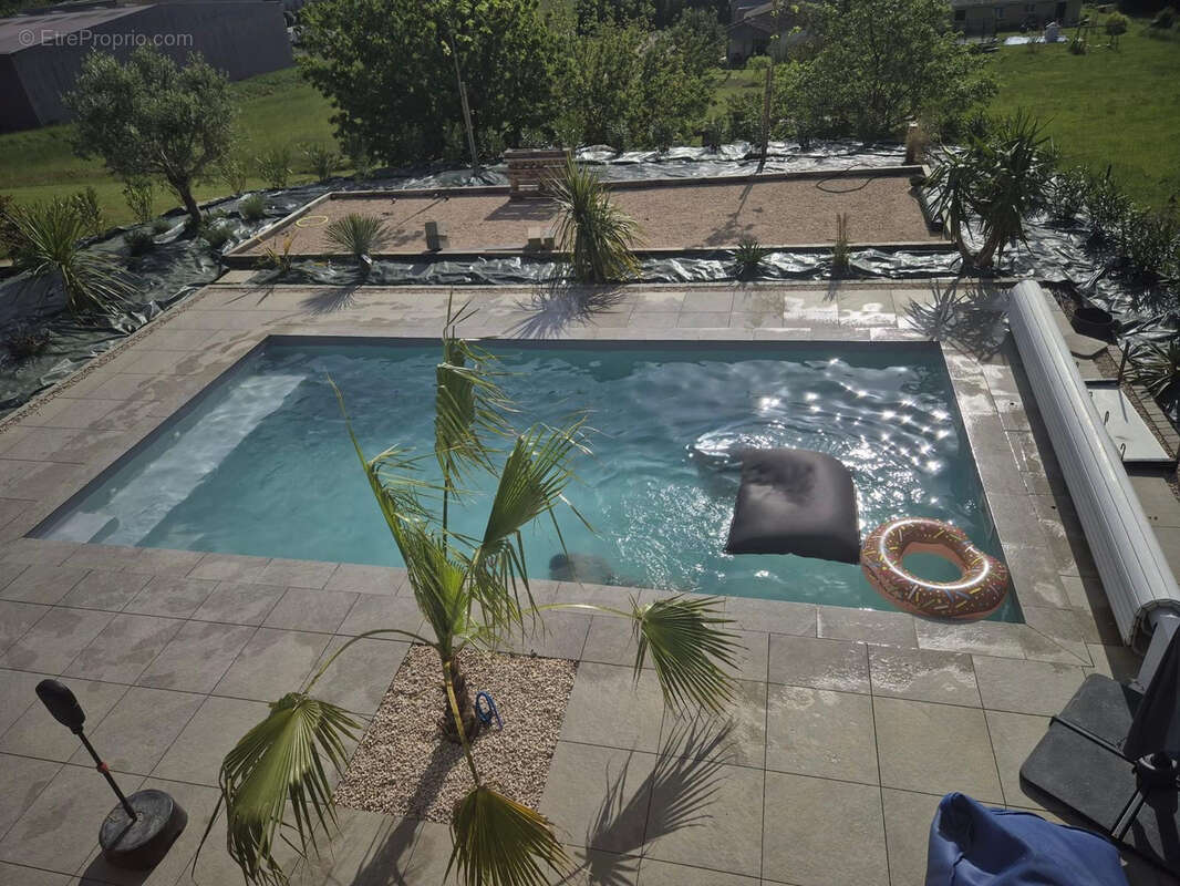 Maison à SAINT-SULPICE-SUR-LEZE