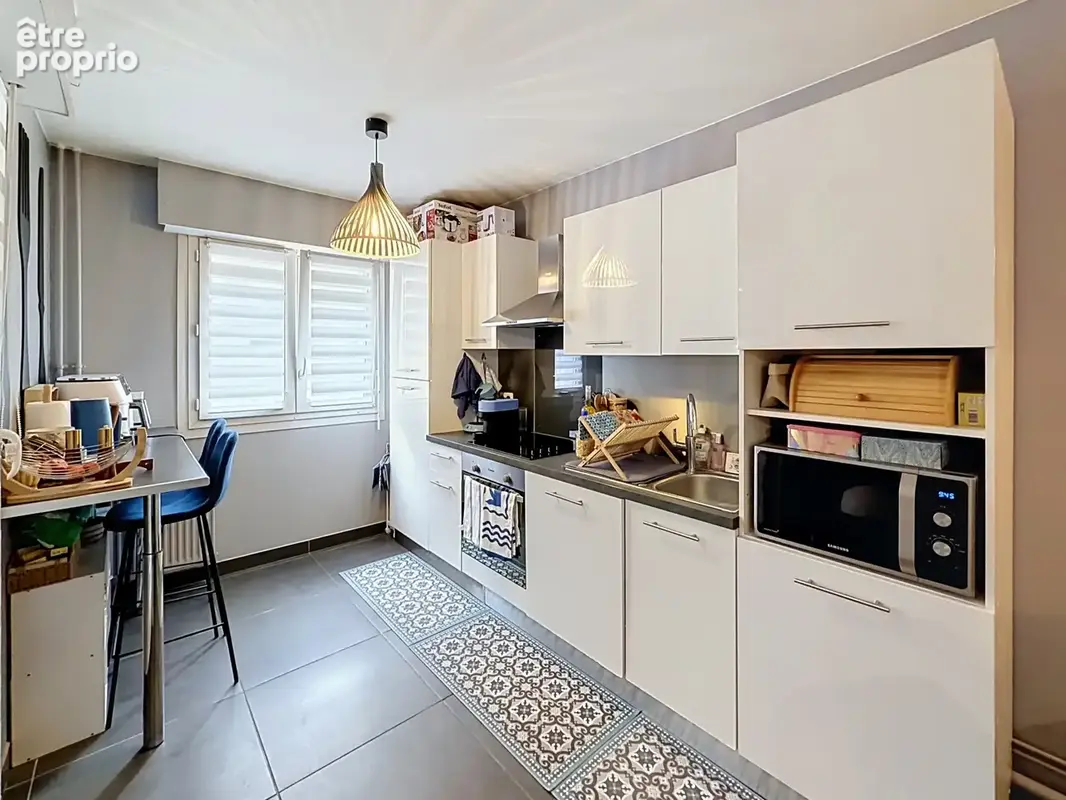 Appartement T3 en rez-de-chaussée avec parking et cave - photo 3