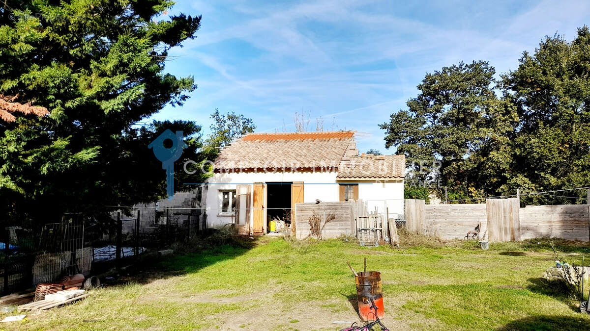 Maison à ORGON