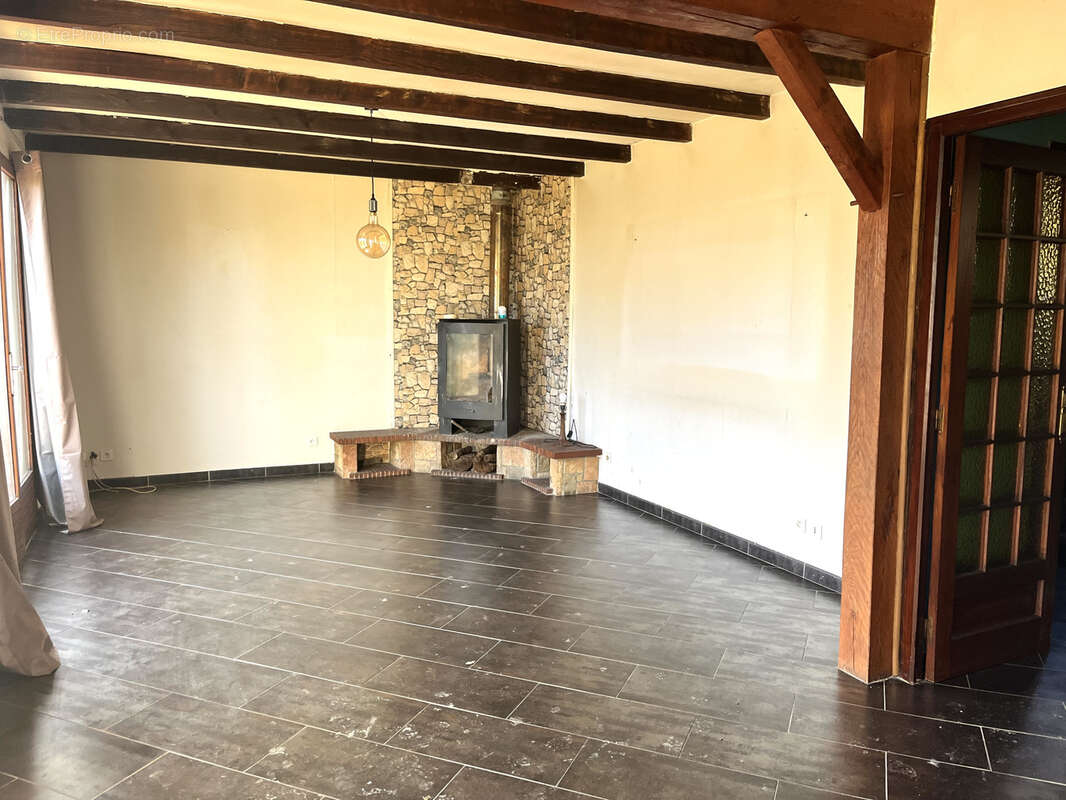 Pavillon avec fort potentiel   126 m2   Grand terrain   Boismorand - photo 6