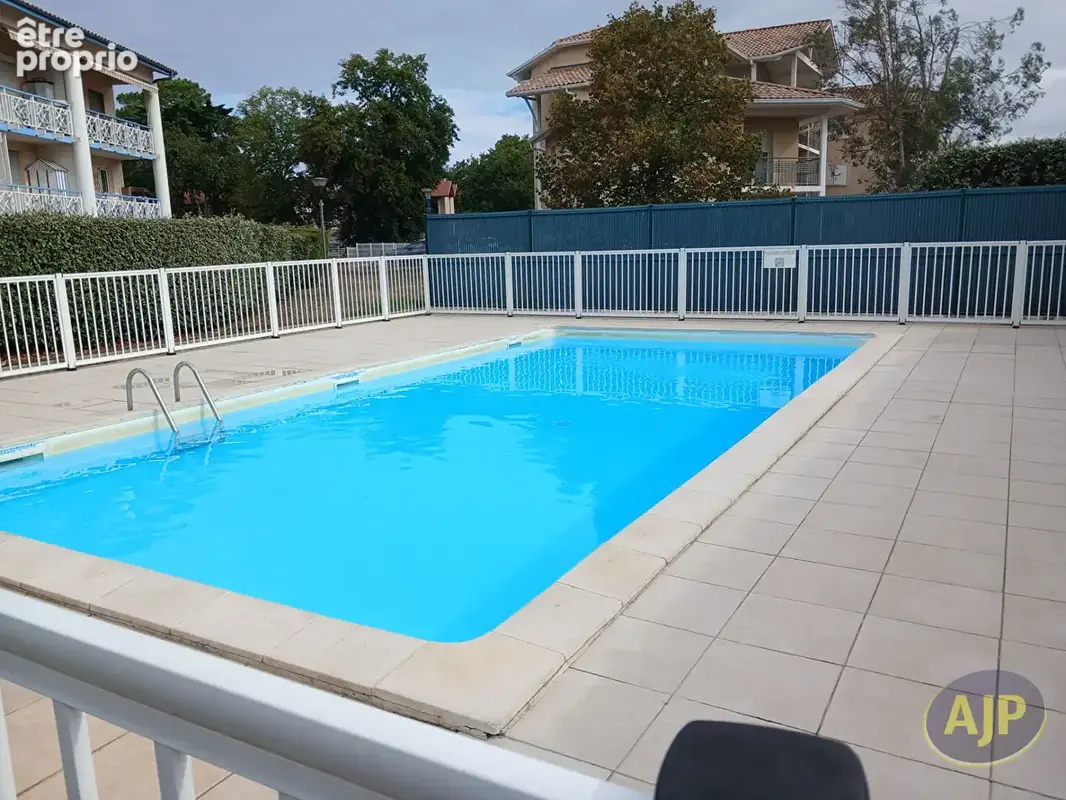 Beau T2 face à la plage avec piscine - photo 7