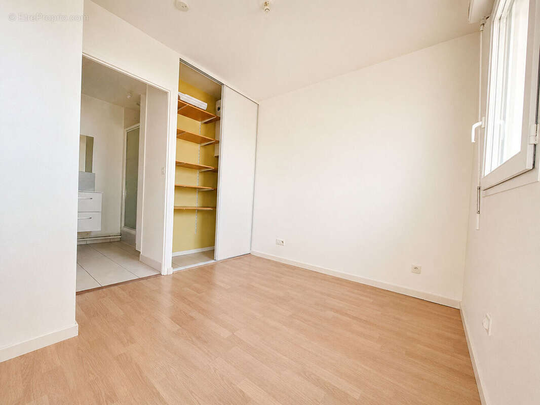 Appartement à MAINVILLIERS