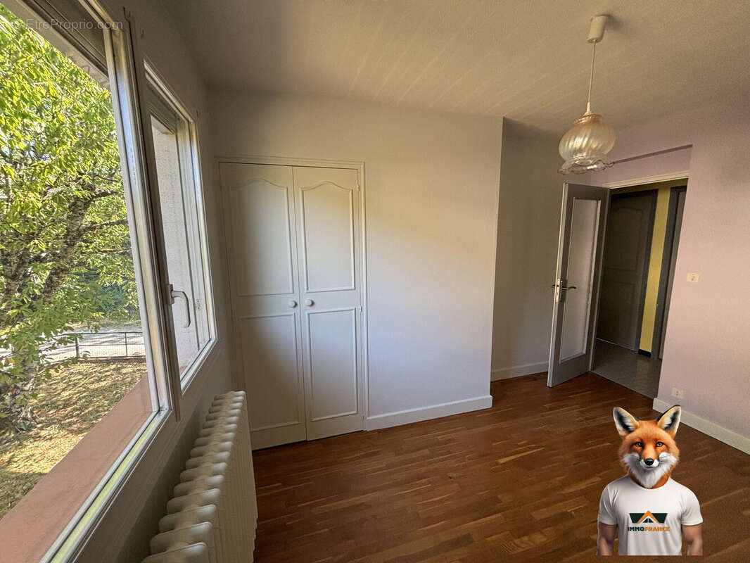 Maison 108 m² à Roche-Lez-Beaupre  - photo 5