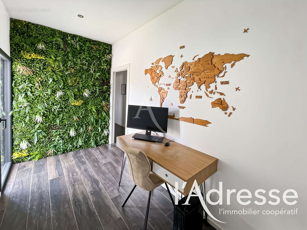 Maison La Destrousse - 5 pièces - 165m2 - photo 12