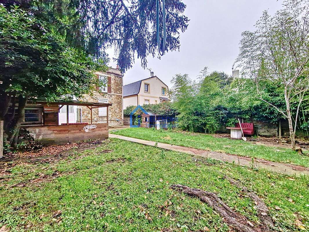 Maison à MONTIGNY-LES-CORMEILLES