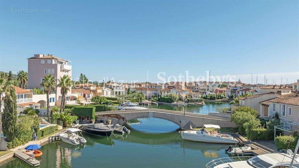 Maison avec amarrage privé à Port Grimaud – 3 chambres, piscine, Golfe de Saint-Tropez - photo 19