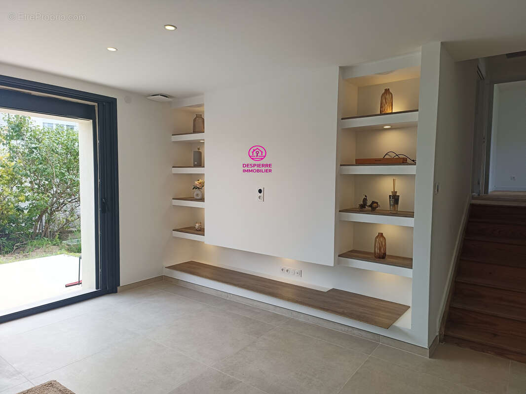 Maison à ROUSSILLON