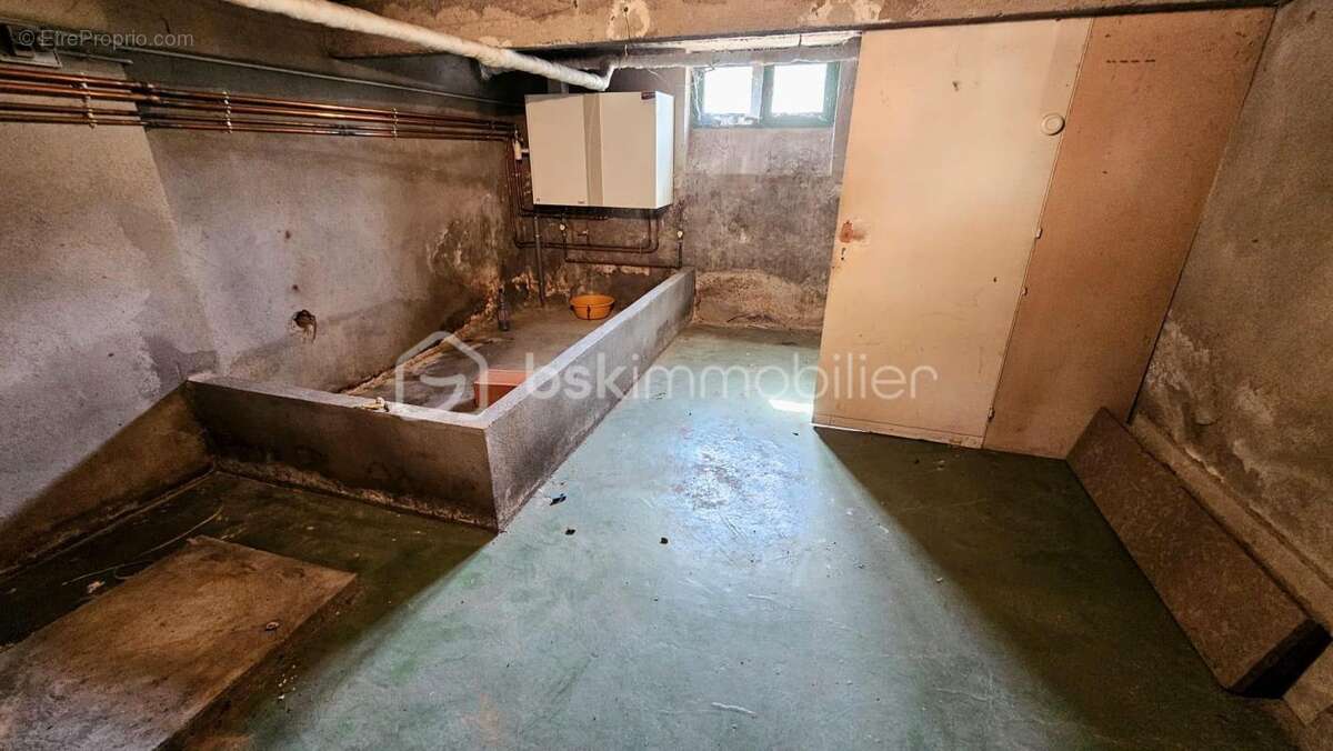 Maison de plain-pied avec sous-sol complet, garage et terrain – Fort potentiel à Roanne - particuliers ou professionnels pour di - photo 9