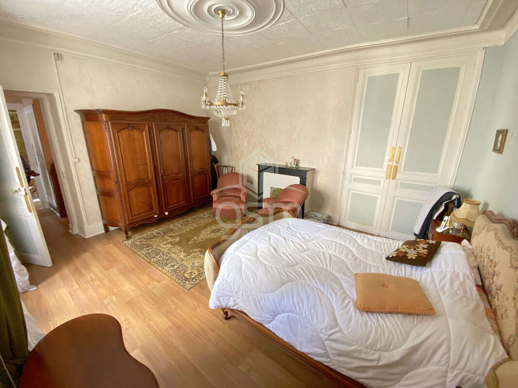 Maison 160 m² à Sainte-Maure-De-Touraine  - photo 8