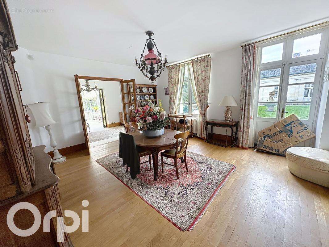 Maison à RESSONS-SUR-MATZ