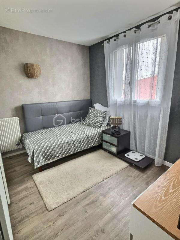 Maison à LA QUEUE-EN-BRIE