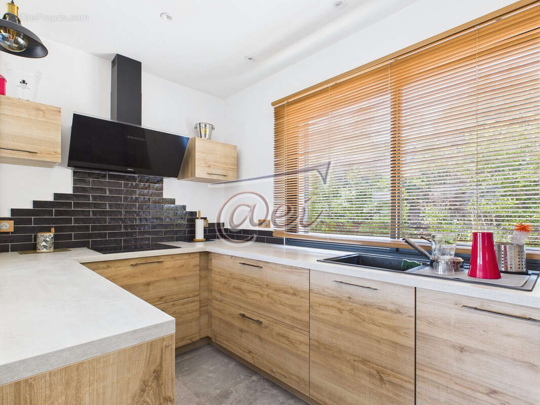 Maison 224 m² à Barjols  - photo 9