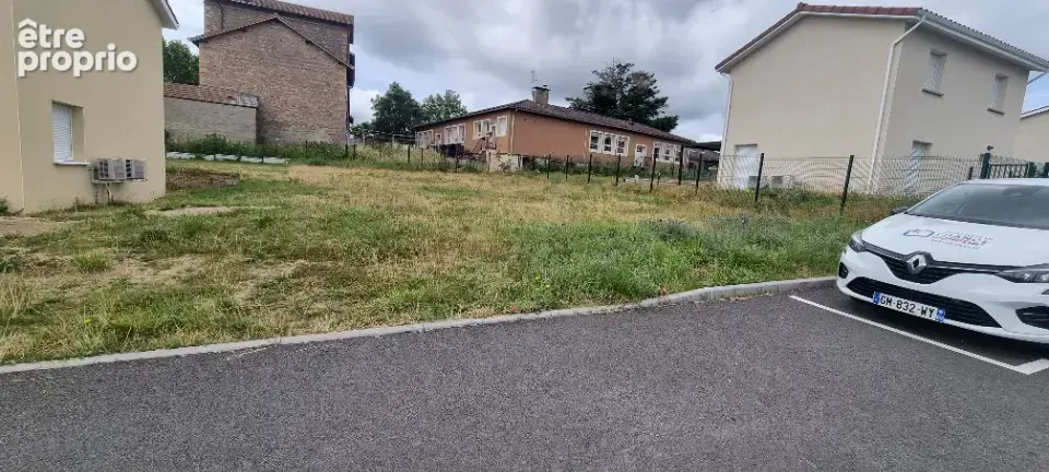 Terrain 400 m² à vendre à Saint-Andre-De-Corcy (01390) - photo 2