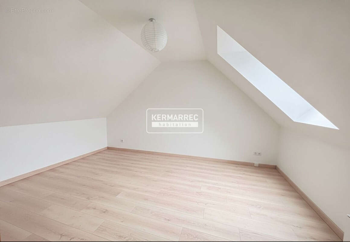 Maison SAINT AUBIN D'AUBIGNÉ - 6 Chambres -126 m² - photo 7