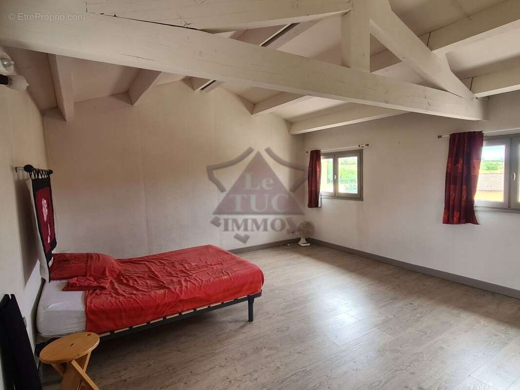 Maison à ALLEGRE-LES-FUMADES