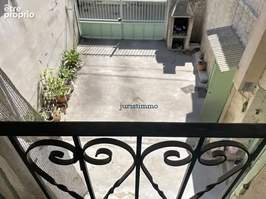 Rare sur Bellegarde. Maison de village avec extérieur. - photo 2