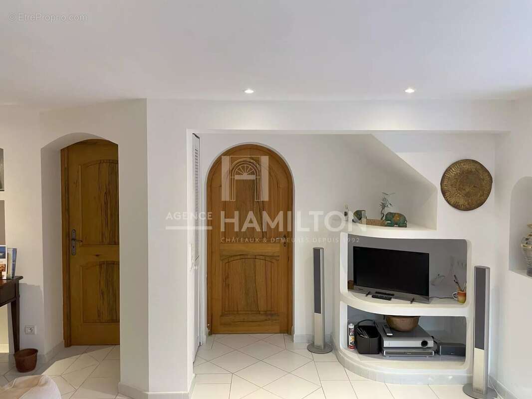 Maison à OPIO