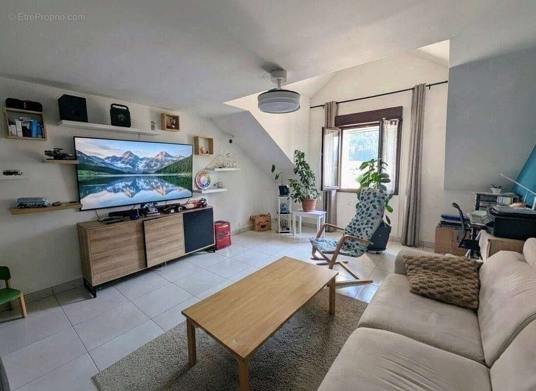 Appartement 78 m² à Saint-Jeoire  - photo 4