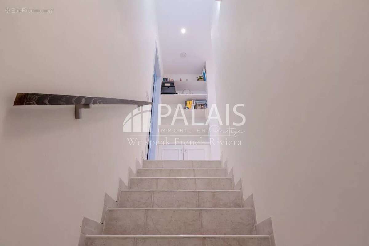 Appartement à BEAULIEU-SUR-MER