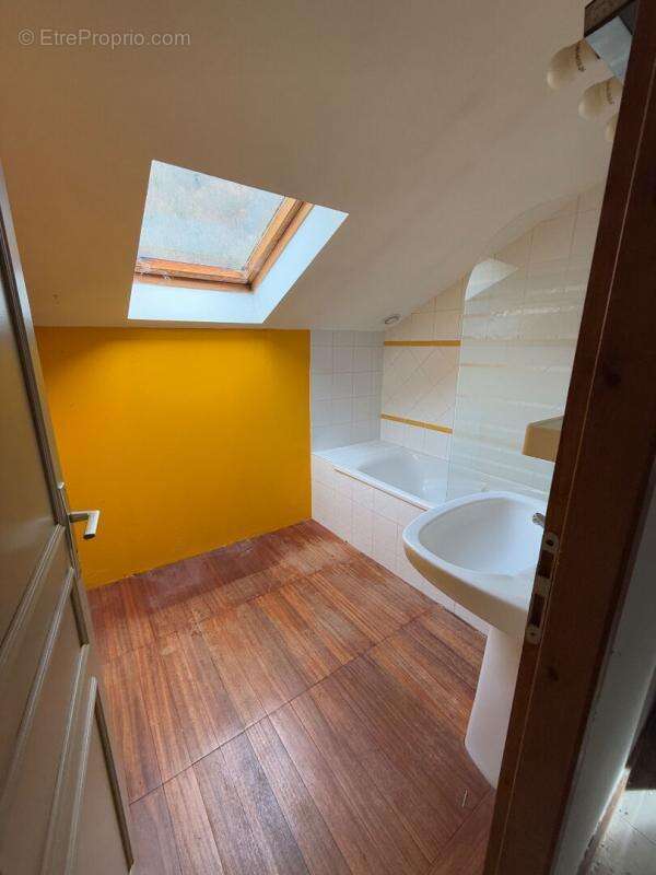 Maison à SAINT-EGREVE