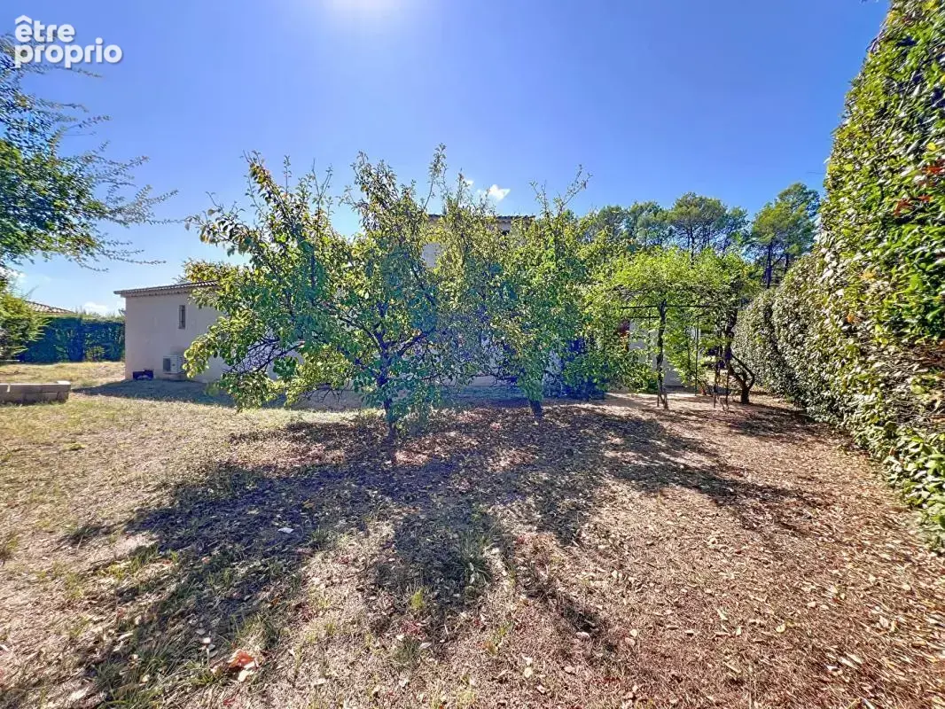 Au Thoronet Villa 5 pièce(s) de 114 m2, 3 chambres, terrain de 1500m², garage, piscine - photo 7