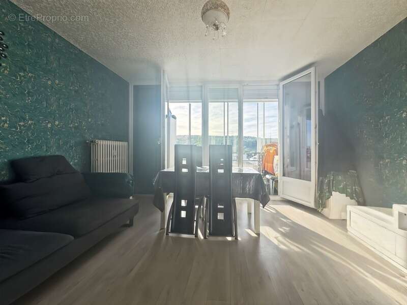 Grand appartement familial de 101 m2- 4 chambres - balcons - Chenôve (21) - photo 2