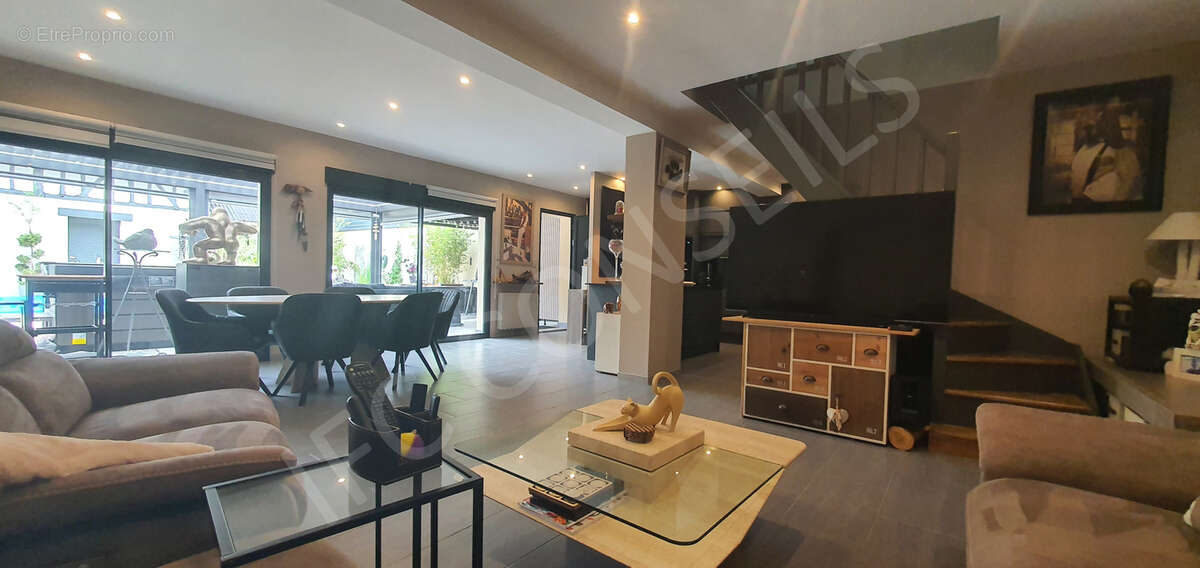 Maison à PACY-SUR-EURE