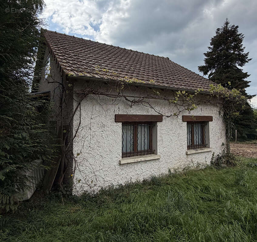 Maison à LIMETZ-VILLEZ